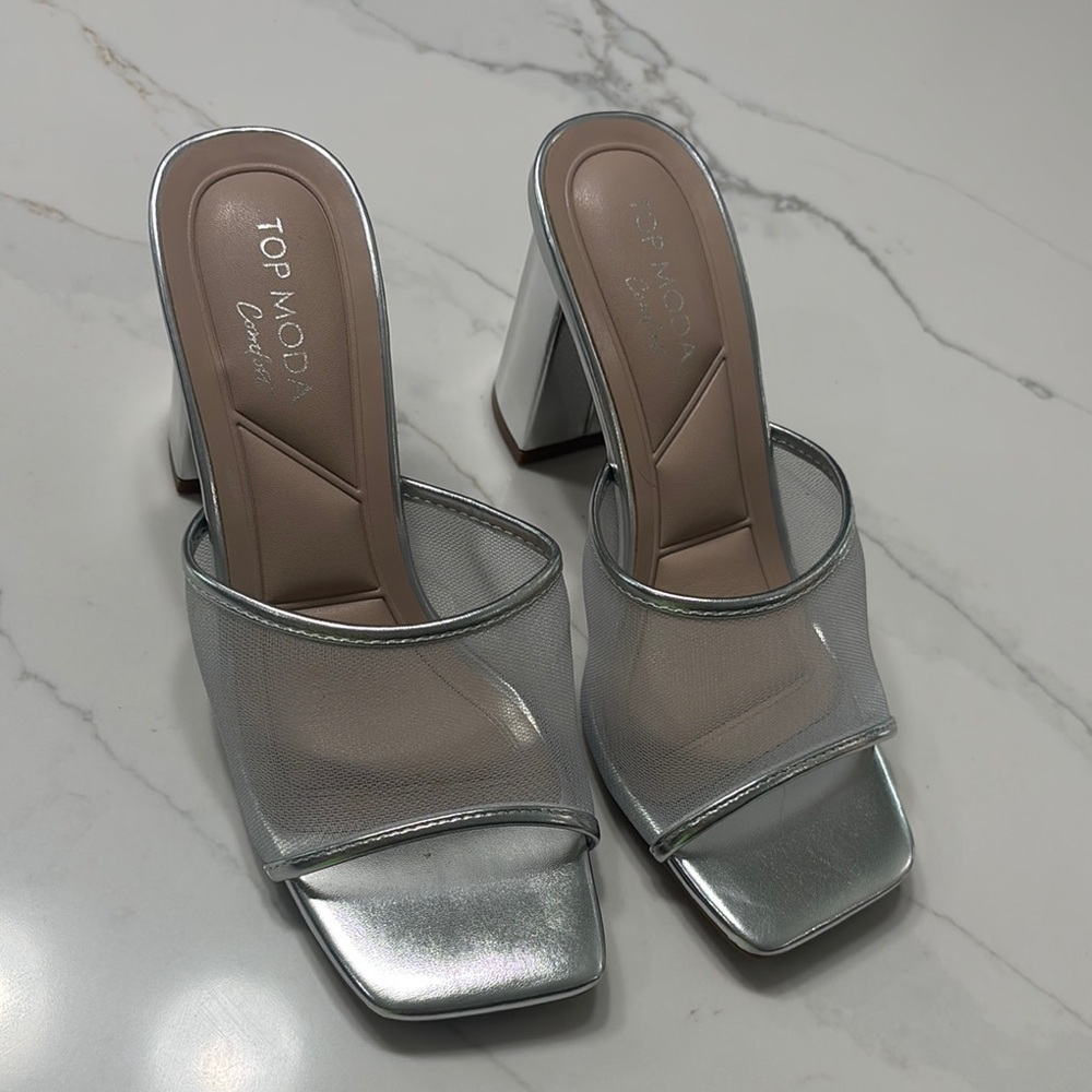TOP Moda Shimmering Silver Heels